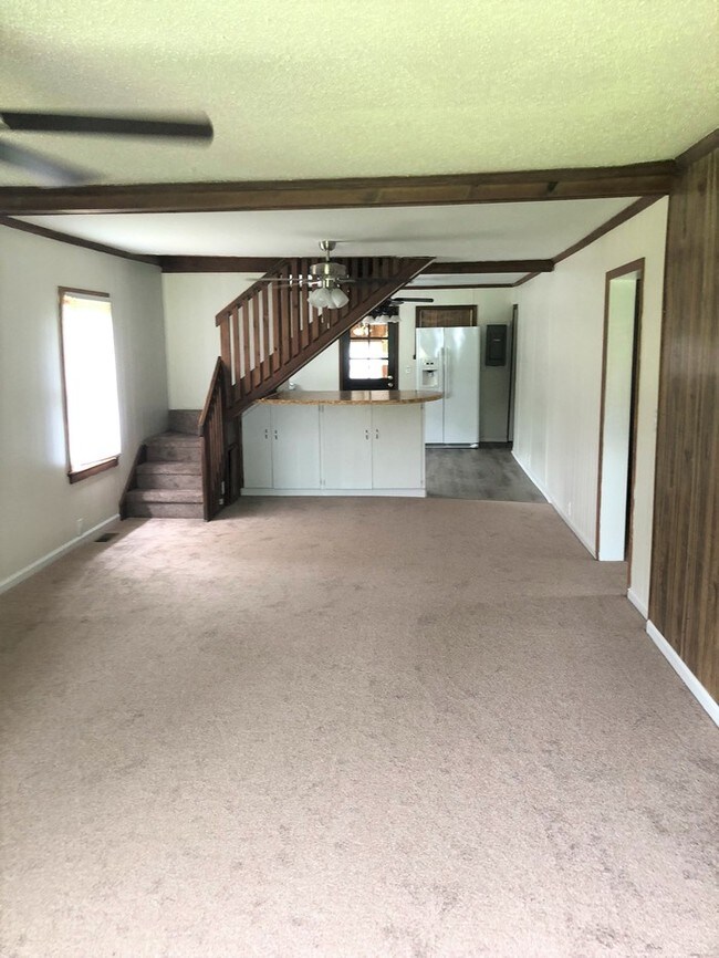 Building Photo - Single Family Home