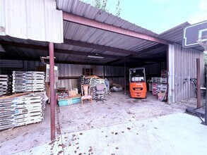 Building Photo - 6325 Cullen Blvd