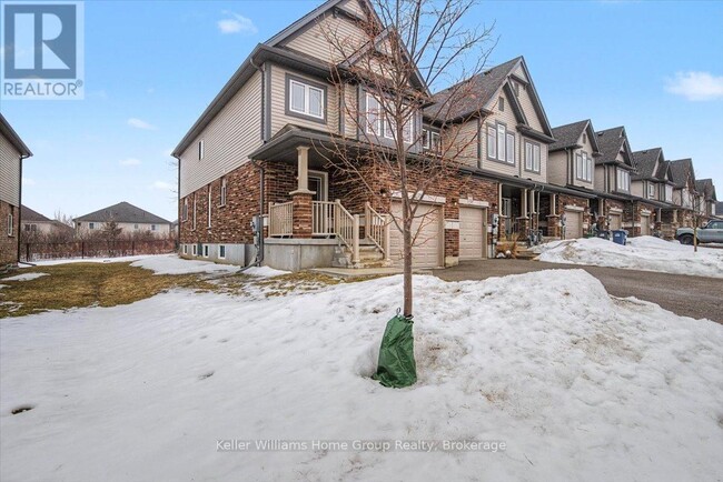 Building Photo - 18 McCann St