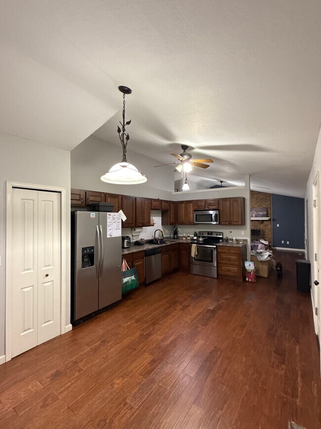 Foto del edificio - 6250 Northwind Dr