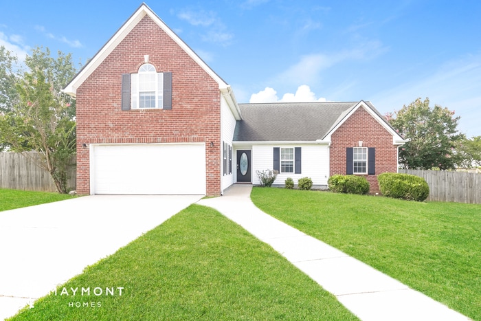 Foto principal - 501 Lake Forest Dr