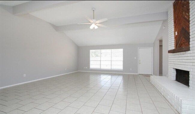 Foto del edificio - 13402 Oak Ledge Dr