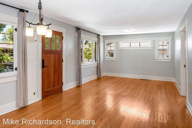 Foto del edificio - 2 br, 2 bath House - 1315 N Salsipuedes St.