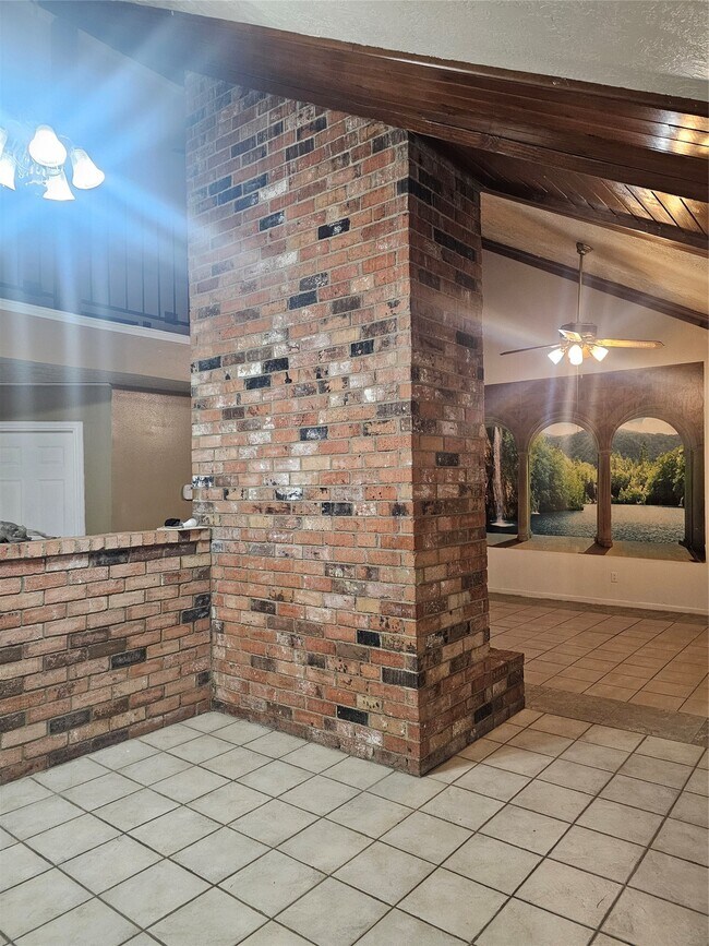 Foto del edificio - 4011 Alshire Dr