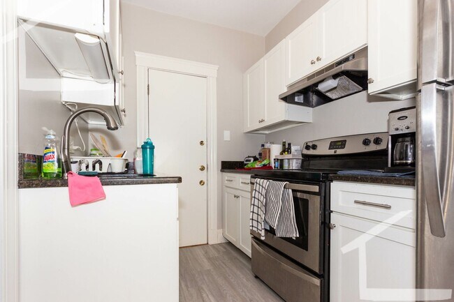 Foto del edificio - Sunny 3 bedroom