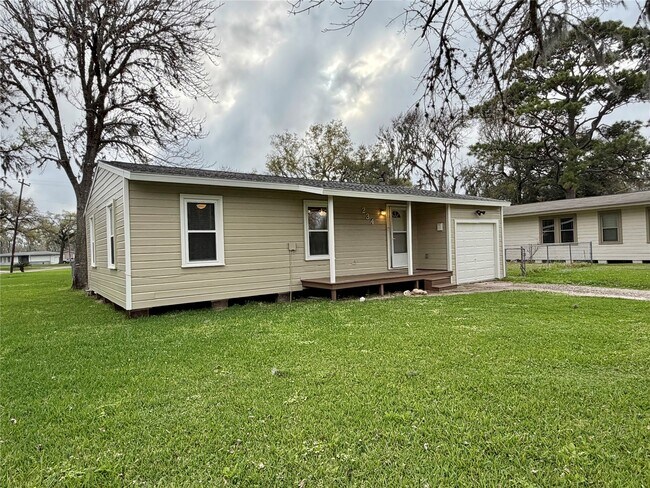 Foto del edificio - 234 Jasmine St