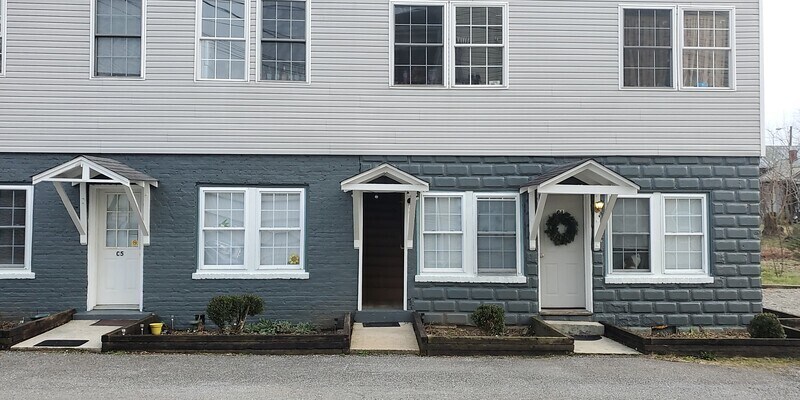 Primary Photo - Mink Place Apartments