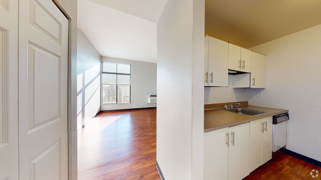 Photo - Delmar Loop Apartments
