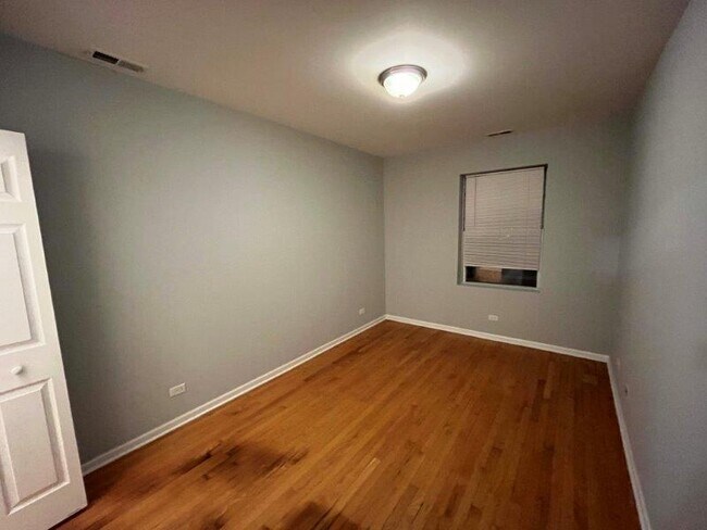 Foto del edificio - 2314 W Rosemont Ave