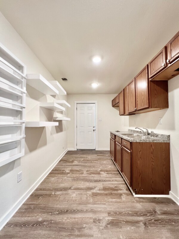 Building Photo - 4611 S Hackberry St