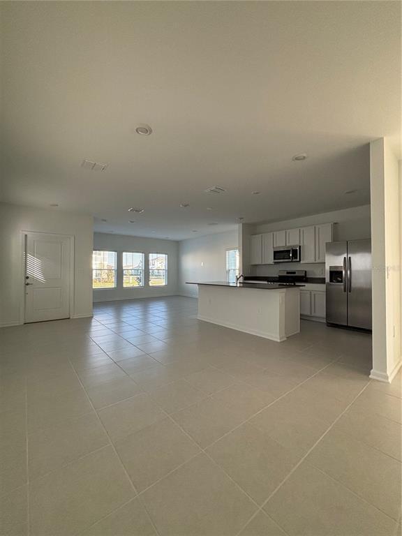 Building Photo - 7444 Ivy Tendril Ave