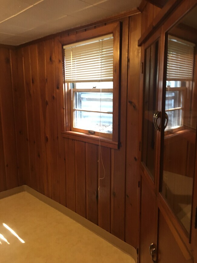 Cocina - 1402 Broadway N