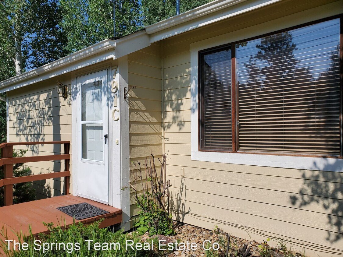 Foto principal - 791 Columbine Village Dr