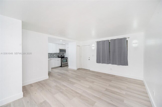 Foto del edificio - 9760 SW 184th St