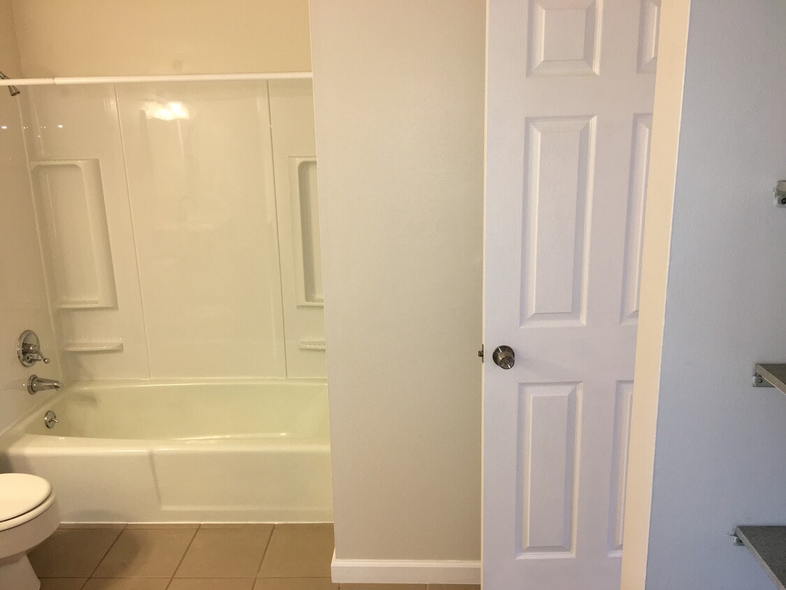 725 Cleveland Avenue, Festus, MO 63028 Townhome Rentals in Festus MO