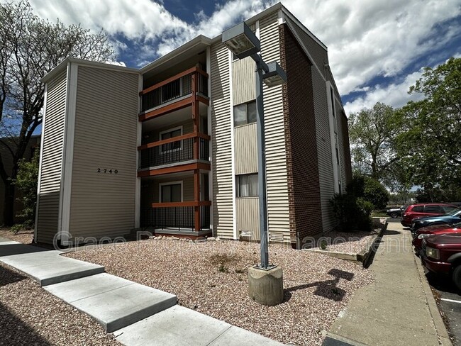 Building Photo - 2740 W 86th Ave