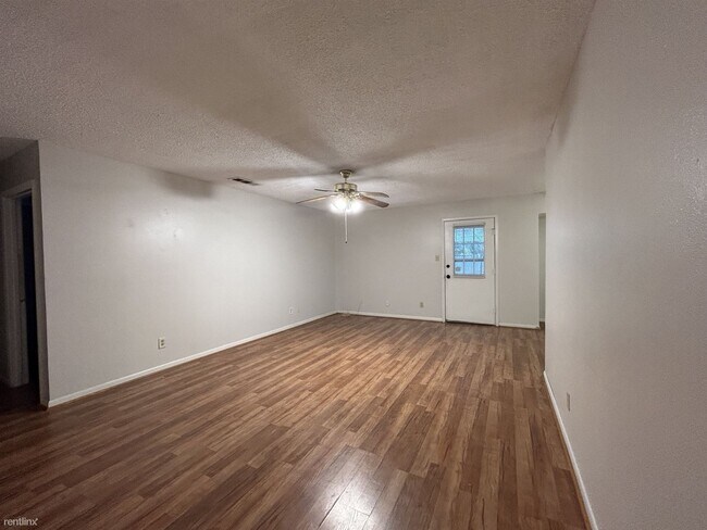 Building Photo - 3 br, 2 bath House - 3402 Meadowlark Ln