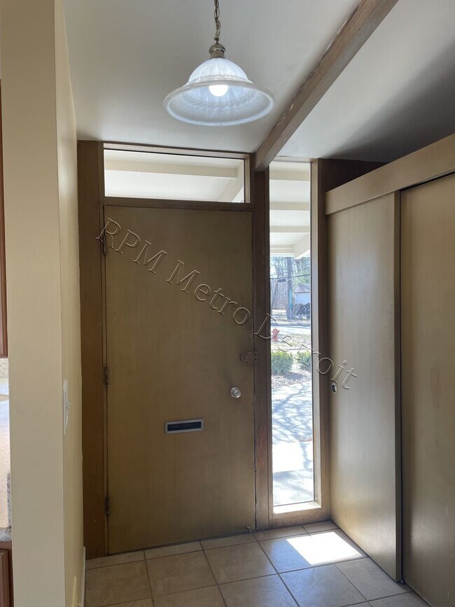 Foto del edificio - 3208 W Webster Rd