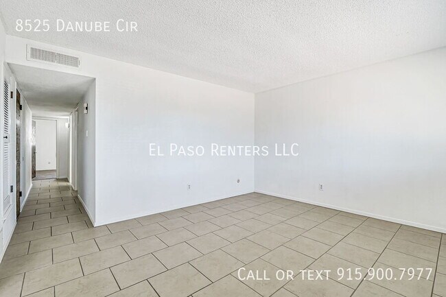 Foto del edificio - 8525 Danube Cir