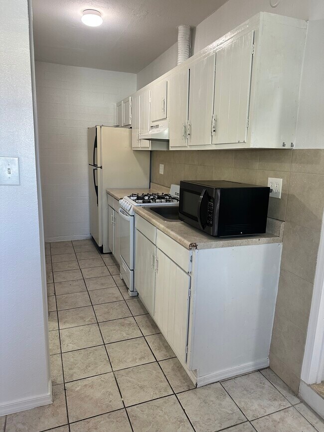 Foto del edificio - 3648 W Cheryl Dr