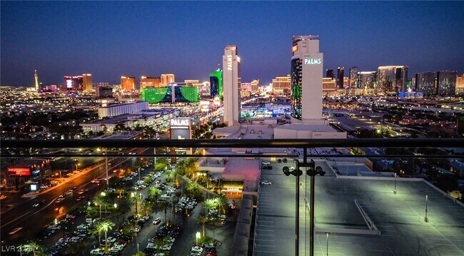 Foto del edificio - 4381 W Flamingo Rd