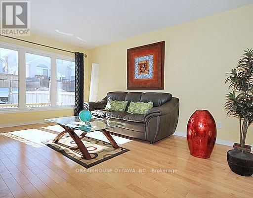 Photo du bâtiment - 322 Statewood Dr