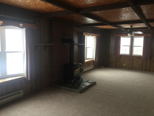 Building Photo - 230 state highway 11b