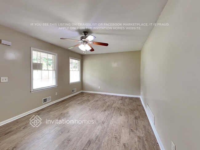 Building Photo - 12 Cherry Cir