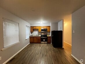 Building Photo - 616 N 33rd St
