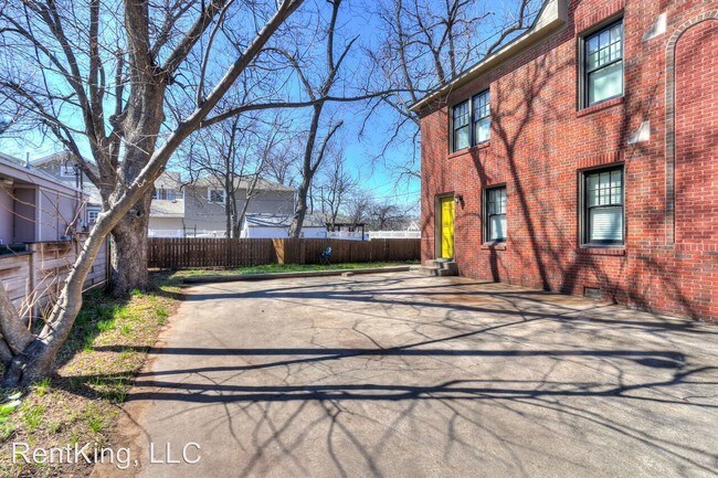 Foto del edificio - 5 br, 2 bath House - 316 S Webster Ave