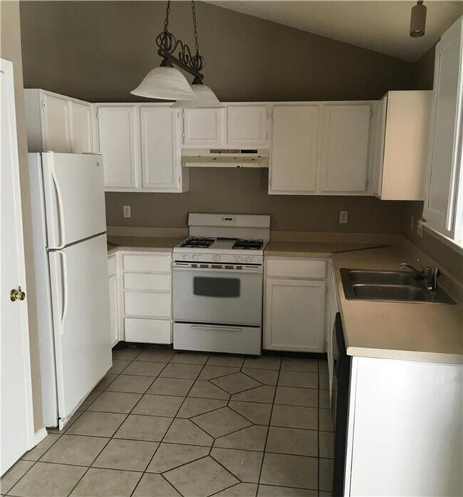 Building Photo - Great 3-Bedroom Home in Meadows at Chandle...