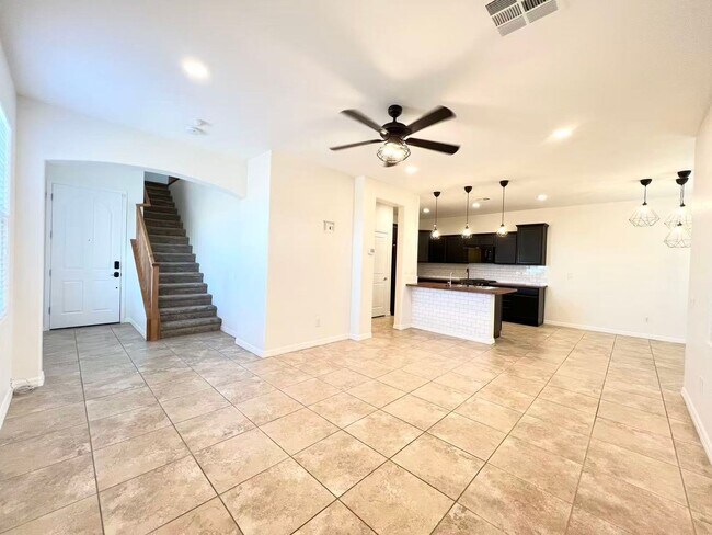 Foto del edificio - Wonderful two-story single-family house lo...