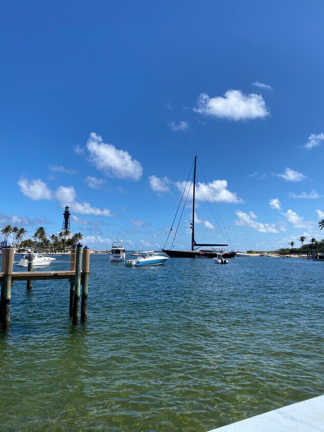 Foto principal - 2508 Bay Dr