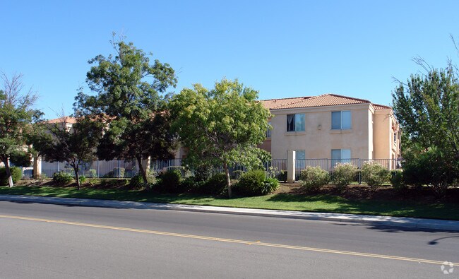 Foto del edificio - Amanda Park Senior Apartments