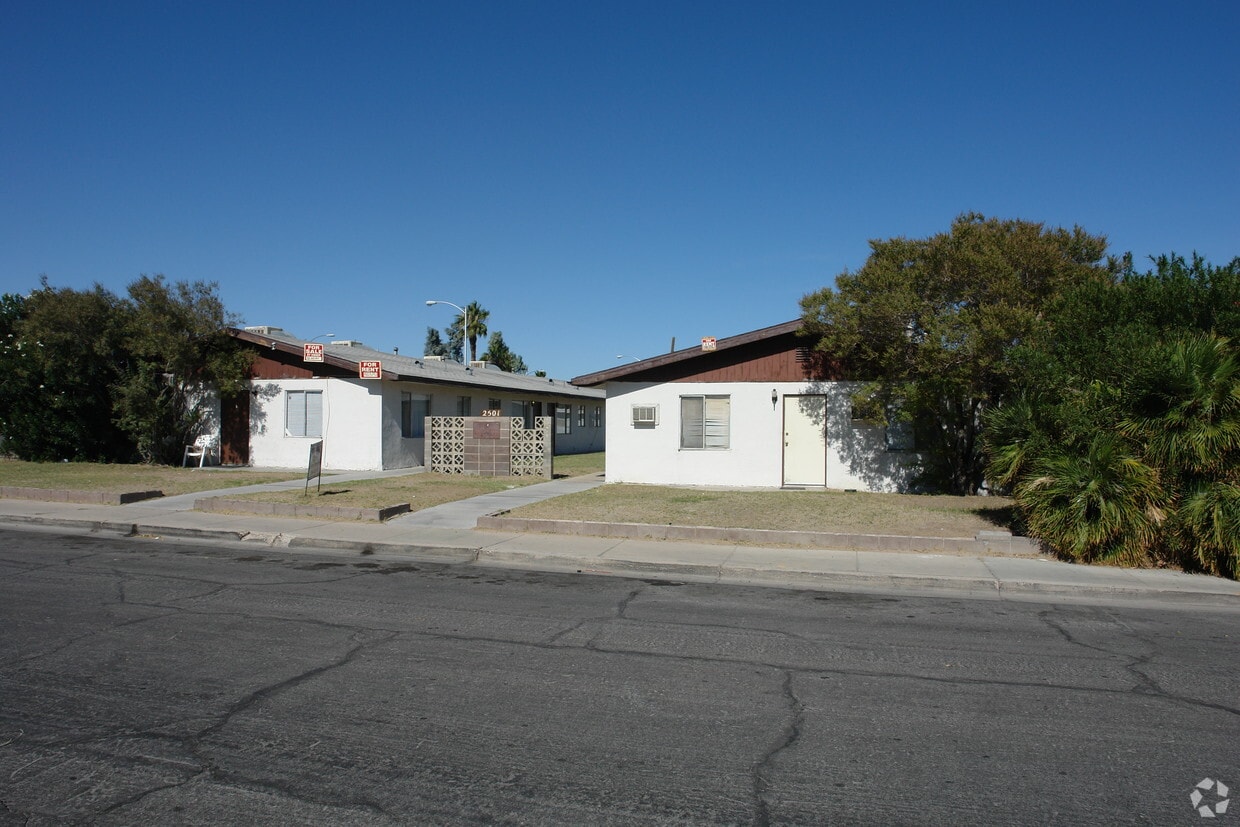 Building Photo - 2501 Valley St