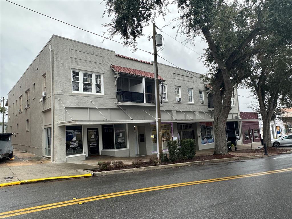 Primary Photo - 35 N 6th St