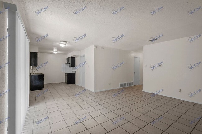 Foto del edificio - 12212 Duchess Dr