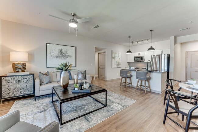 Building Photo - Vine + Vail Townhomes and Apartments