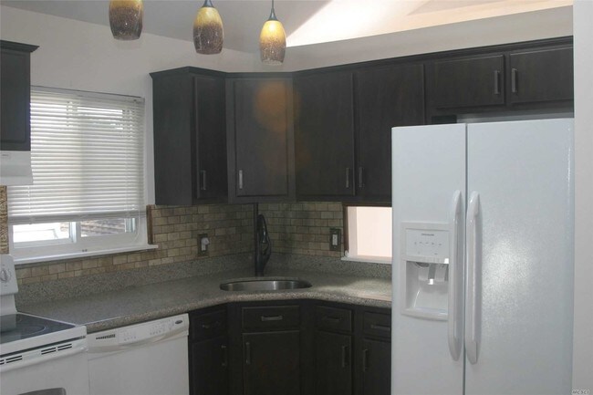 Foto del edificio - 180 Main Pkwy W