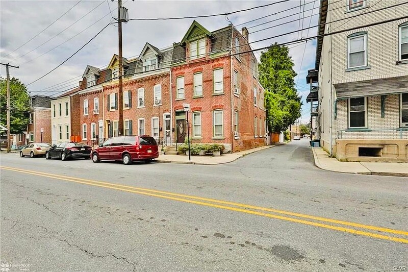 127 N 12th St Unit 1, Allentown, PA 18102 Condo for Rent in Allentown