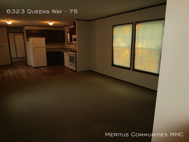 Building Photo - 6323 Queens Way