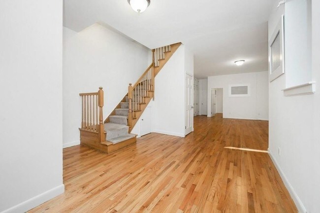 Foto del edificio - 6 E 65th St