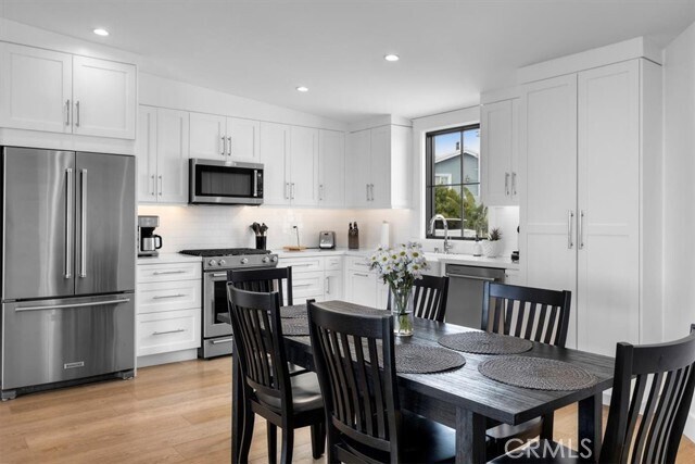Foto del edificio - 2406 Silverstrand Ave