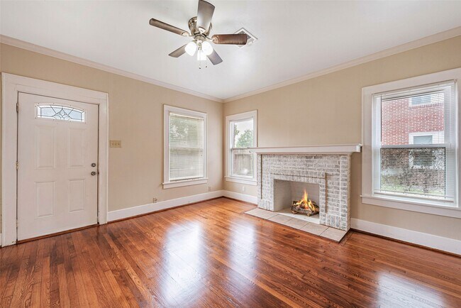 Foto del edificio - 2611 Rosewood St