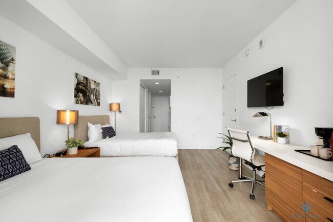 Foto del edificio - 2602 E Hallandale Beach Blvd