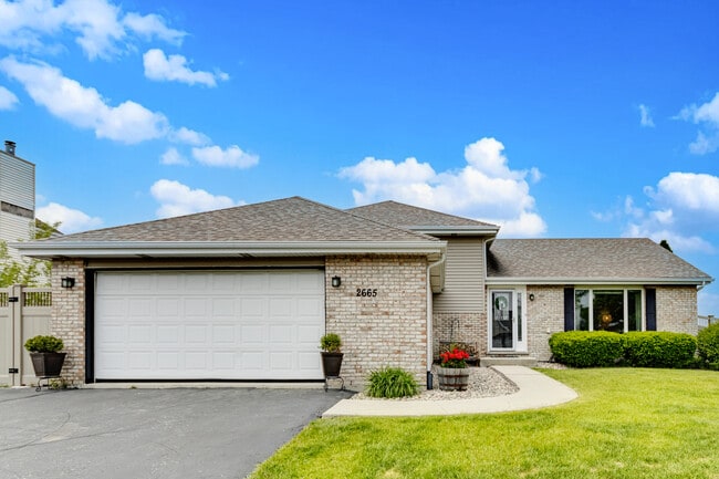 Building Photo - 2665 Daniel Lewis Dr