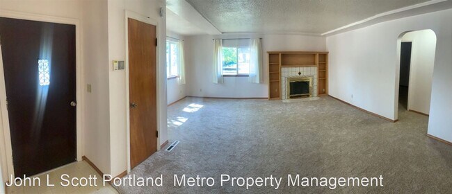 Foto del edificio - 5 br, 3 bath House - 6909 NE Pacific Street