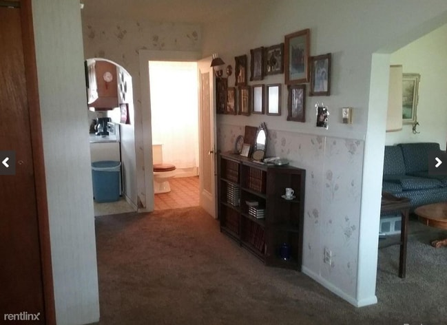 Building Photo - 5 br, 3 bath House - 3172 S Center Rd