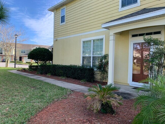 Foto del edificio - 6852 Woody Vine Dr