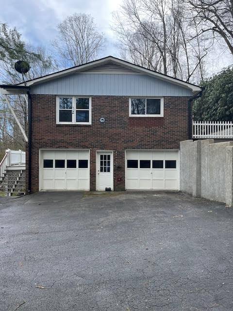 Building Photo - 190 Long John Dr